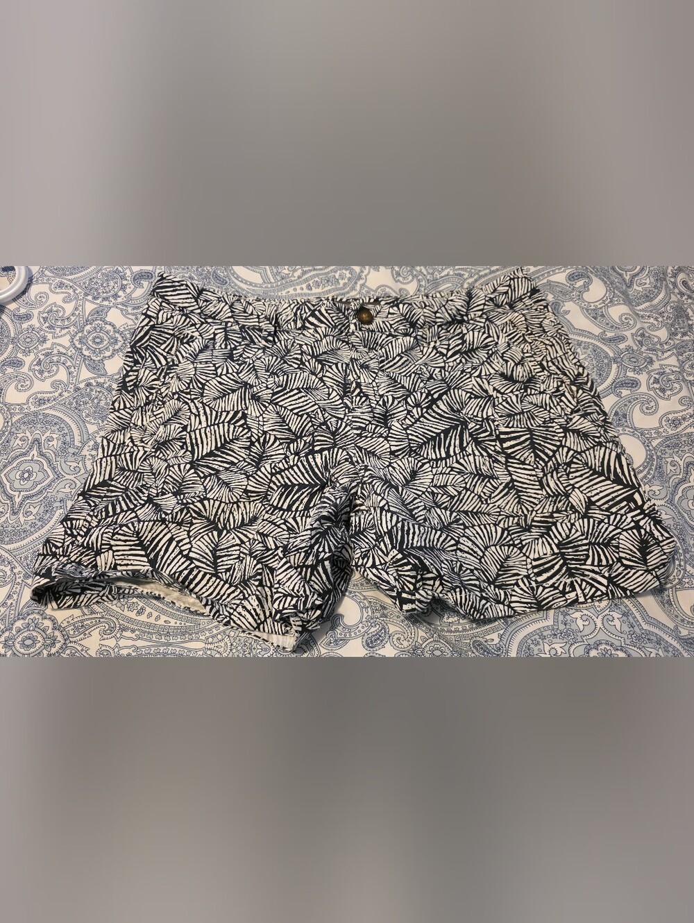 4/$25 Deal! Navy Leaf Print Shorts